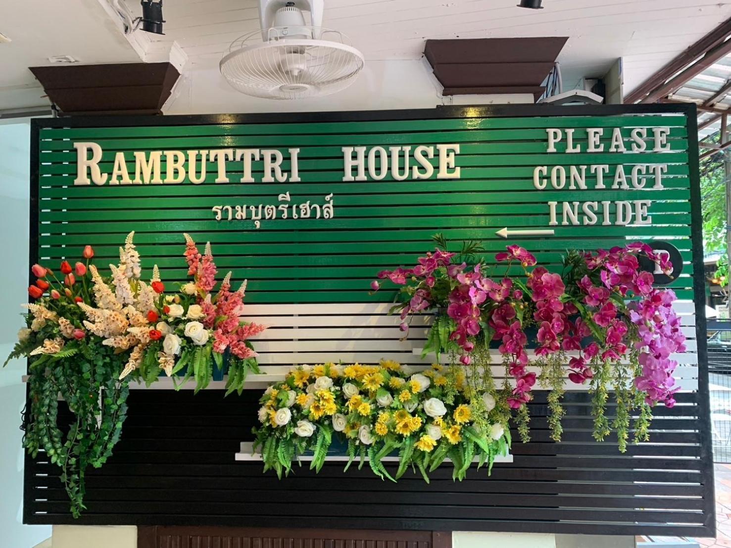 Rambuttri House Hotel Bangkok Exterior photo
